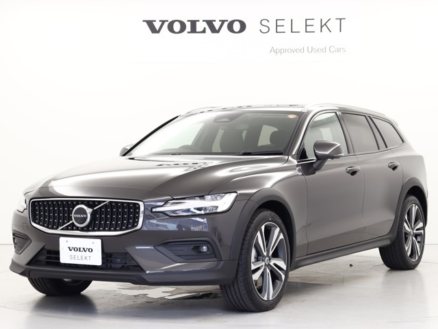 V60クロスカントリーウルトラ B5 AWD 4WD