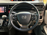 【ステアリングスイッチ】運転中、前方から目線をそらすことなく、オーディオ等の操作が可能な便利機能!安心&快適なドライブを演出してくれます♪