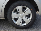 【タイヤ】165/70R14 まだまだ溝があるので長くお乗り頂けます。