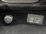 気になる車はすぐにお問い合わせください!画面右側の0066から始まる無料ダイヤルからお問い合わせ下さい!専門スタッフがお車のご質問にお答えいたします!