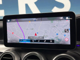 ●純正ナビ:一体感のあるナビは、高級感ある車内を演出してくれます。Bluetooth再生などオーディオ機能も充実しておりますので、運転もより楽しめます♪