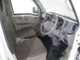 NV100クリッパー DX ハイルーフ 5AGS車 4WD 