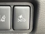【三菱e-Assist】走行中に前方の車両等を認識し、衝突しそうな時は警報とブレーキで衝突回避と被害軽減をアシスト。より安全にドライブをお楽しみいただけます。