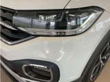 少ない消費電力でクリアな視界を確保するLEDヘッドライトです!