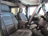 JEEP認定中古車延長保証制度もございます。 お客様のご希望により、保証期間を有償にて更に一年間延長することが可能です。安心なカーライフをお約束します。詳細はスタッフまでお気軽にお問合せ下さい。