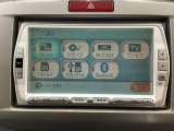 ナビゲーションは純正メモリーナビを搭載しています。Bluetoothオーディオ機能がありますので、スマートフォンなどの音楽も再生できます。