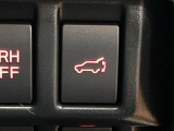 【パワーバックドア】スマートキーや運転席のボタンを押すだけでリアゲートが自動で開閉します!荷物を持っている時や、高い位置にあるバックドアを閉める際に便利な機能です♪