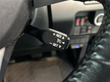 高速道路で便利な【クルーズコントロール】も装着済み。アクセルを離しても一定速度で走行ができる装備です。加速減速もスイッチ操作でOKです。