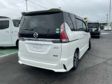 セレナ 2.0 ハイウェイスター 