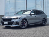 BMW i5ツーリング eドライブ40 Mスポーツ