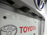 バックカメラが付いているので後方確認が非常にしやすいです。今や運転初心者も熟練者も必須装備!ついていて損はないですね♪