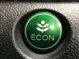 ★ECONスイッチ★ エコドライブを加速しよう!スイッチをONにすると、運転の仕方によるロスを抑え込み燃費をよくするようクルマが頑張ります(*^ー^*)燃費向上にチャレンジ♪