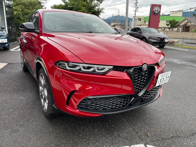 トナーレプラグインハイブリッド Q4 ヴェローチェ 4WD