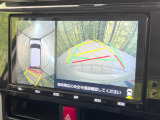【パノラミックビューモニター】専用のカメラにより、上から見下ろしたような視点で360度クルマの周囲を確認することができます☆死角部分も確認しやすく、狭い場所での切り返しや駐車もスムーズに行えます。