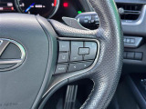 【レーントレーシングアシスト(LTA)】レーダークルーズコントロール使用時に、車線の中央を走るように支援したりお知らせしたりして、車線逸脱を防ぎます!機能には限界があるためご注意ください。