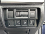 気になる車はすぐにお問い合わせください!画面右側の0066から始まる無料ダイヤルからお問い合わせ下さい!専門スタッフがお車のご質問にお答えいたします!