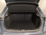 トランク荷室十分な容量あります。