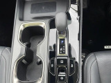 【 シフト 】スムーズなシフトチェンジで快適にお車を操縦していただけます!//