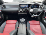 CLAクラス CLA200d AMGライン 本革シート サンルーフ