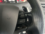 ハンドル操作部右側になります