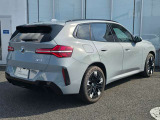 この度は弊社認定中古車をご覧いただき誠にありがとうございます。弊社はBMW 正規ディーラーですので遠方のお客様も安心してご購入下さい。ご不明な点がございましたらお気軽にお申し付けください。