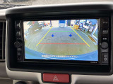 【バックビューモニター】 後進時、安全確認が出来ます。苦手な車庫入れも安心サポート! しかし、あまり頼り過ぎないようにお願いいたします☆