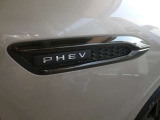 主要装備 PHEV 運転席10wayパワーシート&ドライビングポジションメモリー機能 助手席10wayパワーシート フットランプ ワイヤレス充電 アクティブドライビングディスプレイ(フロントガラス照射タイプ)