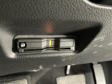 気になる車はすぐにお問い合わせください!画面右側の0066から始まる無料ダイヤルからお問い合わせ下さい!専門スタッフがお車のご質問にお答えいたします!
