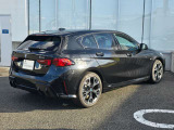 この度は弊社認定中古車をご覧いただき誠にありがとうございます。弊社はBMW 正規ディーラーですので遠方のお客様も安心してご購入下さい。ご不明な点がございましたらお気軽にお申し付けください。