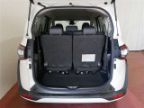 開口部の広いラゲージスペースは、荷物をラクラク積み込めます。