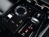 BMWライフをさらに素晴らしいものにするために、BMWカードもご用意しております。ご利用金額1,000円ごとに1ポイントたまります。BMW正規ディーラーでのご利用につきましてはポイントが2倍になります。