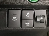 【VSA】ブレーキ時の車輪ロックを防ぐABS、加速時などの車輪空転を抑えるTCS、旋回時の横滑り抑制の3つの機能をトータルに制御!予期しないクルマの挙動の乱れを防ぐ安全装備です♪