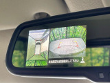 【アラウンドビューモニター】専用のカメラにより、上から見下ろしたような視点で360度クルマの周囲を確認することができます☆縦列駐車や幅寄せ時に活躍してくれます♪