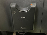 【ETC】高速道路の料金所をストレスなく通過!話題のスポットやサービスエリアに多い「スマートIC」利用時は必須のアイテムです。当店でセットアップを実施、ご納車当日からすぐにご利用いただけます!