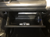 大容量のグローブボックスや、小物入れなどの収納が充実しています。