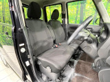 運転席シート廻りは使用感も少なく、良好な状態となっています。丁寧に使われていたことがよくわかりますね。