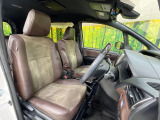運転席シート廻りは使用感も少なく、良好な状態となっています。丁寧に使われていたことがよくわかりますね。