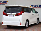 保証に関しましても、高年式車両にはメーカー保証や低年式車でも最長3年・走行無制限まで、ご用意させて頂いております(車輌によって条件が変わります。)