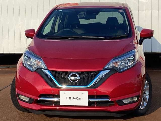 ノート 1.2 e-POWER メダリスト FOUR 4WD 