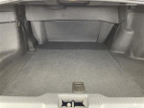 【トランク】積み込みやすくて、たっぷり積める荷室です。シートアレンジできるものは、乗車人数と荷物の量や大きさによってシートを動かすことができるので、より快適なドライブが可能です!