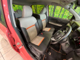 運転席シート廻りは使用感も少なく、良好な状態となっています。丁寧に使われていたことがよくわかりますね。