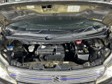 【エンジンルーム】エンジンの調子は良好です!ご納車前にはしっかりとオイル交換・その他油種類の点検補充をさせて頂きます。また、ガリバーでは修復歴のある車は販売いたしません。