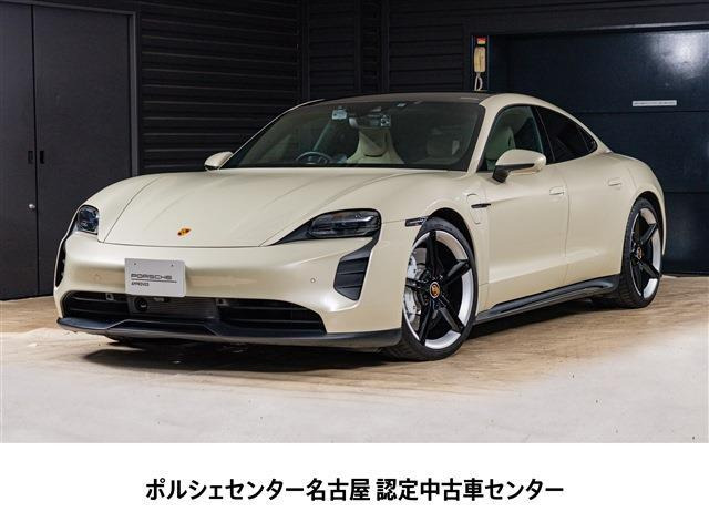 タイカンGTS 4シート 4WD