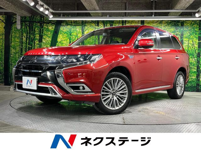 アウトランダーPHEV 2.4 G プラスパッケージ 4WD 