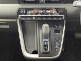 気になる車はすぐにお問い合わせください!画面右側の0066から始まる無料ダイヤルからお問い合わせ下さい!専門スタッフがお車のご質問にお答えいたします!