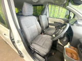 運転席シート廻りは使用感も少なく、良好な状態となっています。丁寧に使われていたことがよくわかりますね。