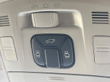 【パワーバックドア】スマートキーや運転席のボタンを押すだけでリアゲートが自動で開閉します!荷物を持っている時や、高い位置にあるバックドアを閉める際に便利な機能です♪