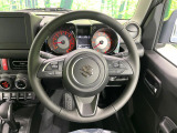 【ステアリングスイッチ】運転中、前方から目線をそらすことなく、オーディオ等の操作が可能な便利機能!安心&快適なドライブを演出してくれます♪
