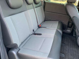 エンジンルームも綺麗に洗浄してから納車致します。普段あまり見ることが無い箇所だからこそ綺麗だと感動しますよね(*´▽`*)