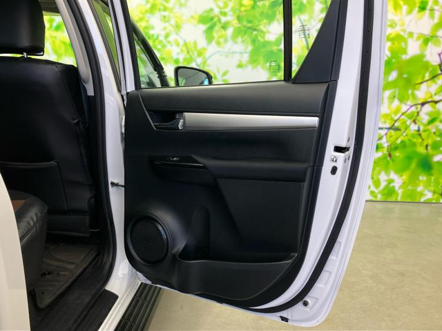 トヨタ ハイラックス 2.4 Z レボ ロッコ エディション ディーゼル 4WD